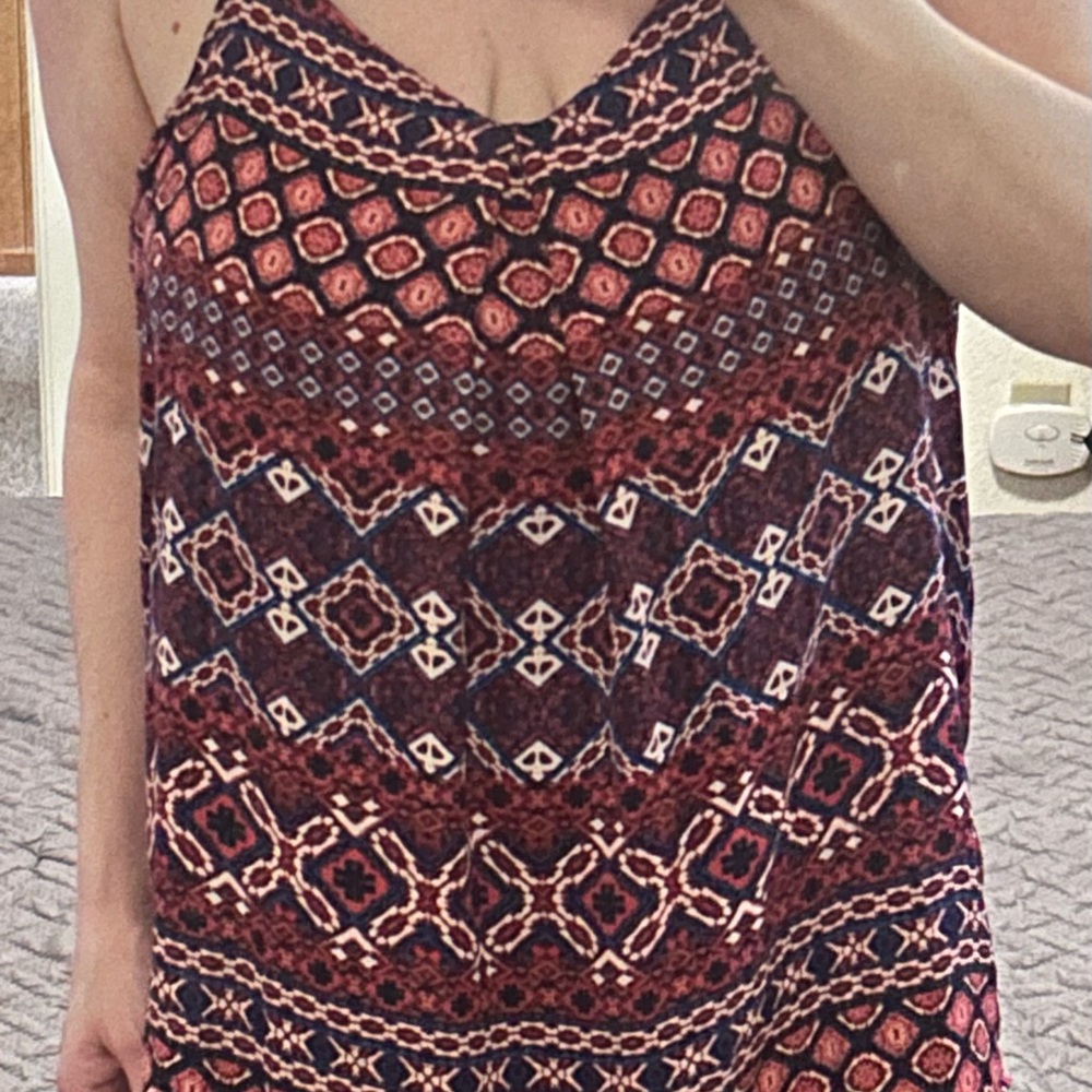 Geometric Patterned Sleeveless Top